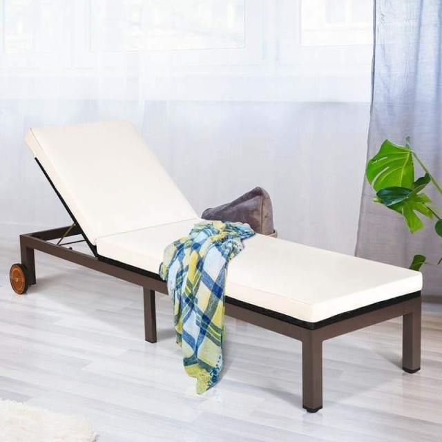 Outdoor Adjustable Chaise Lounge Chair Patio Rattan Reclining Chairs with Cushion
