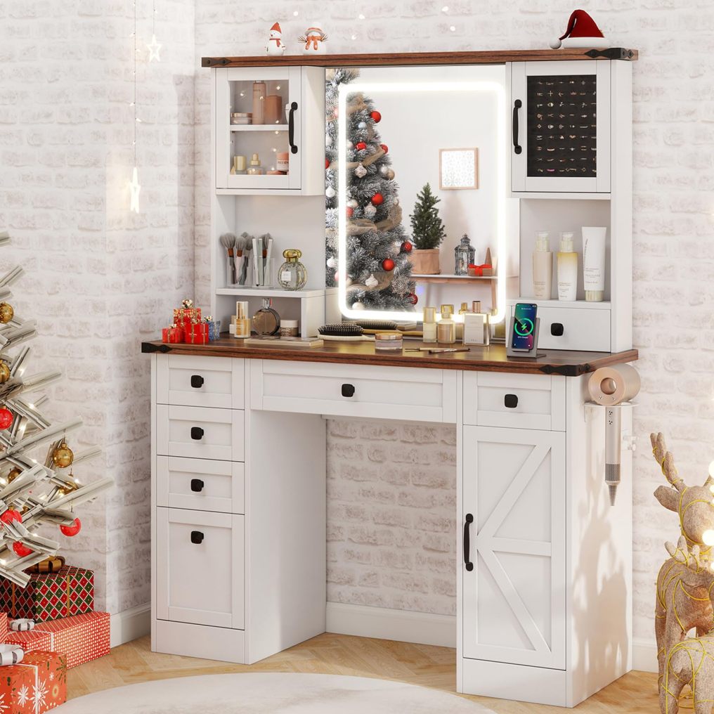 44.5'' Farmhouse Dressing Table w/Charging Station for Girls